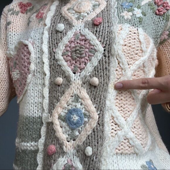 Vintage 80s Floral Long Sleeved Mockneck Sweater - Picture 8 of 8